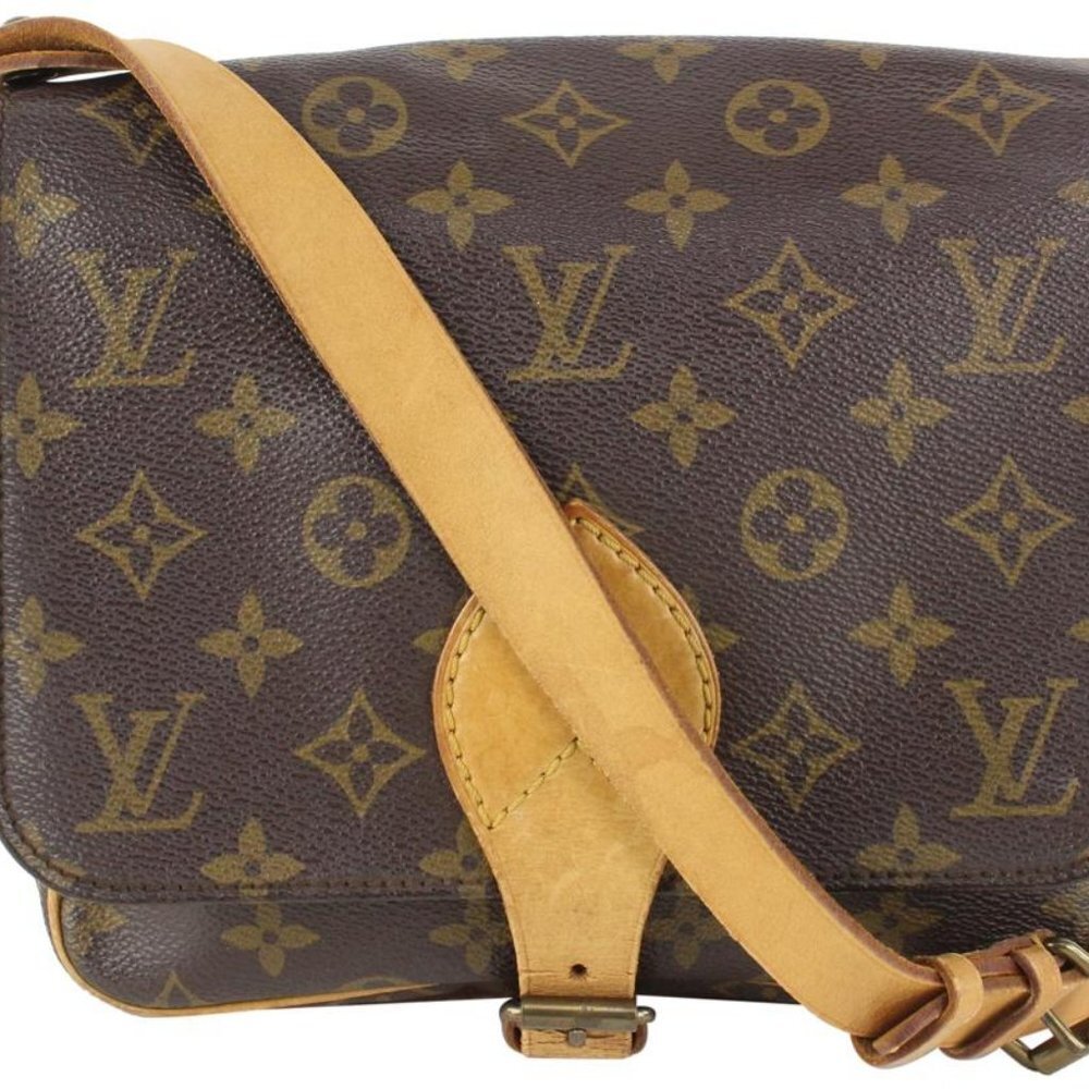 Louis Vuitton Monogram Cartouchiere MM Crossbody Bag 104lv41